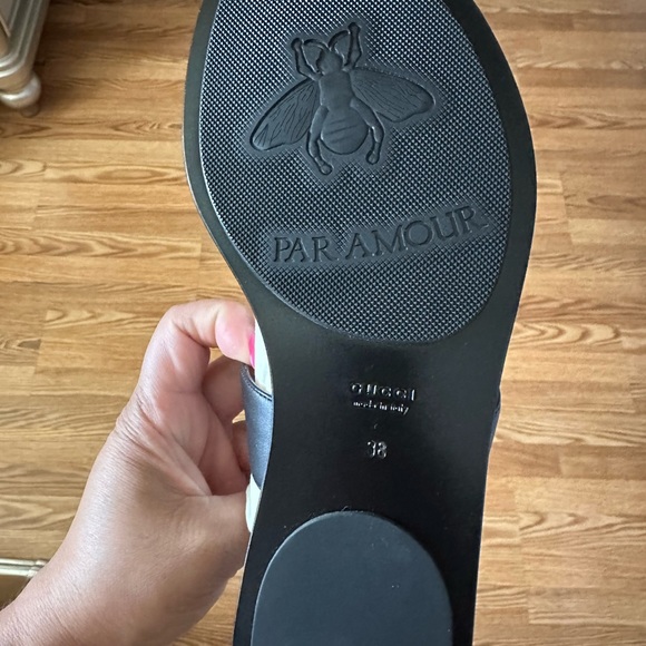 NEW LEATHER THONG SANDAL WITH DOUBLE G - Picture 2 of 5